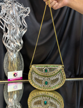 Kashish Kundan Clutch